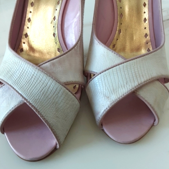 BCBGIRLS WEDDING BEIGE PINK PEEP TOE LEATHER LIZARD PUMPS SZ 10B - Picture 7 of 8